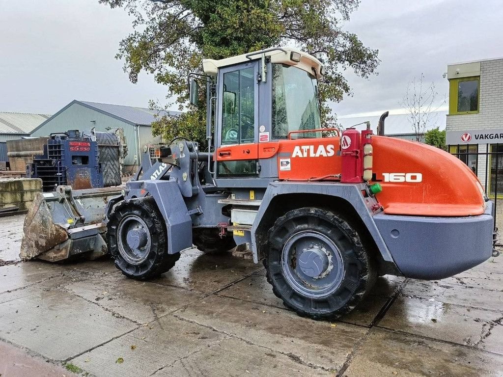 Radlader от тип Atlas L160, Gebrauchtmaschine в Antwerpen (Снимка 3)