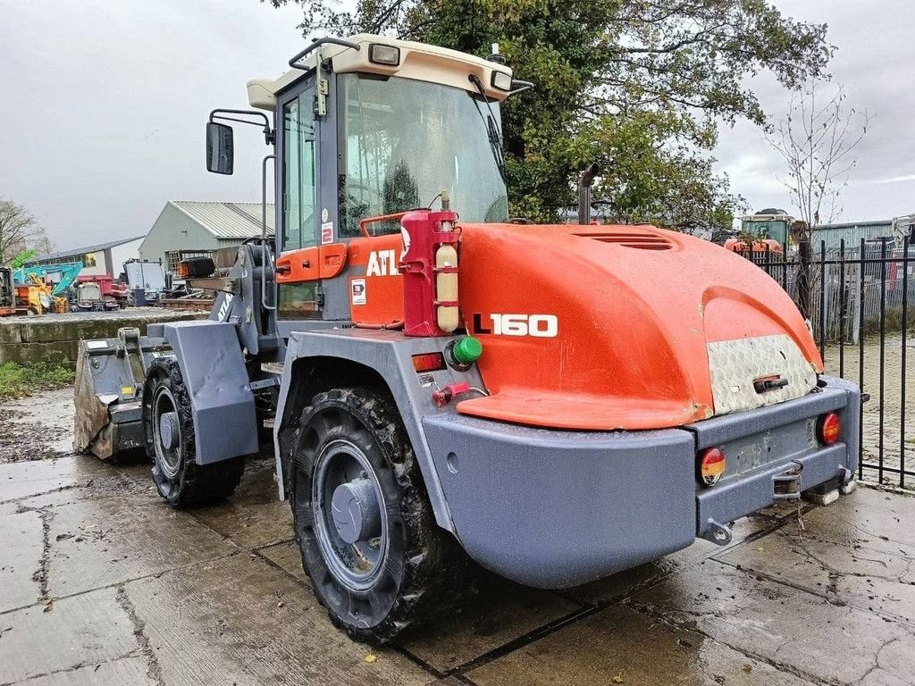 Radlader от тип Atlas L160, Gebrauchtmaschine в Antwerpen (Снимка 4)