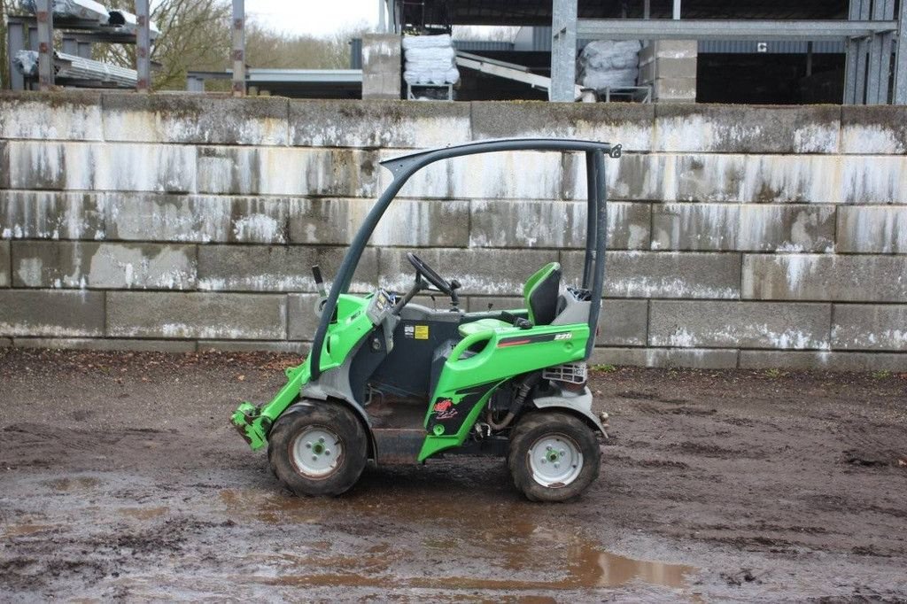 Radlader del tipo Avant 225, Gebrauchtmaschine en Antwerpen (Imagen 2)
