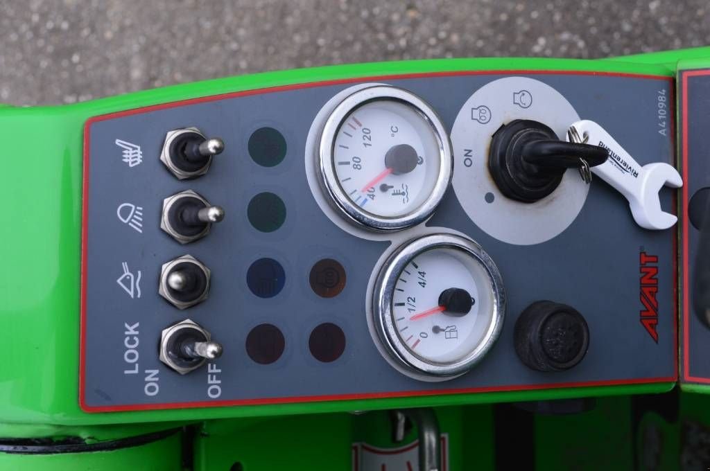 Radlader типа Avant 423 Kniklader/Shovel, Gebrauchtmaschine в Erichem (Фотография 4)