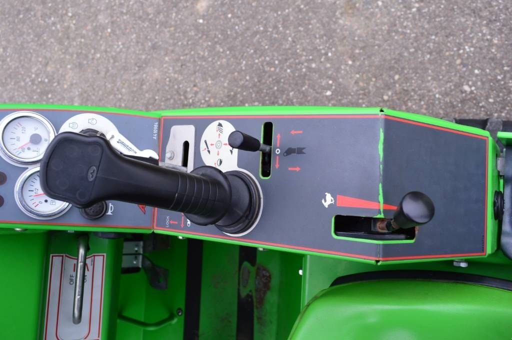 Radlader типа Avant 423 Kniklader/Shovel, Gebrauchtmaschine в Erichem (Фотография 7)