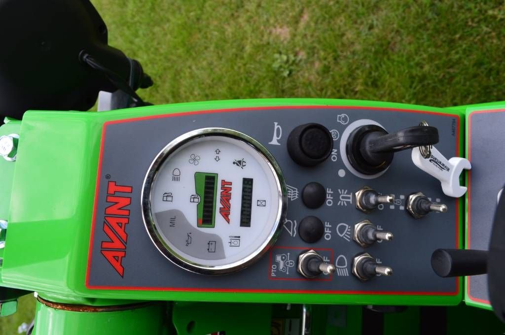 Radlader του τύπου Avant 423 TDL+ Kniklader/Shovel, Neumaschine σε Erichem (Φωτογραφία 4)