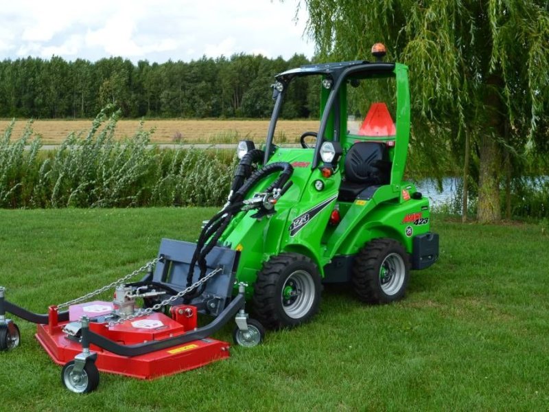 Radlader van het type Avant 423 TDL+ Kniklader/Shovel, Neumaschine in Erichem (Foto 1)