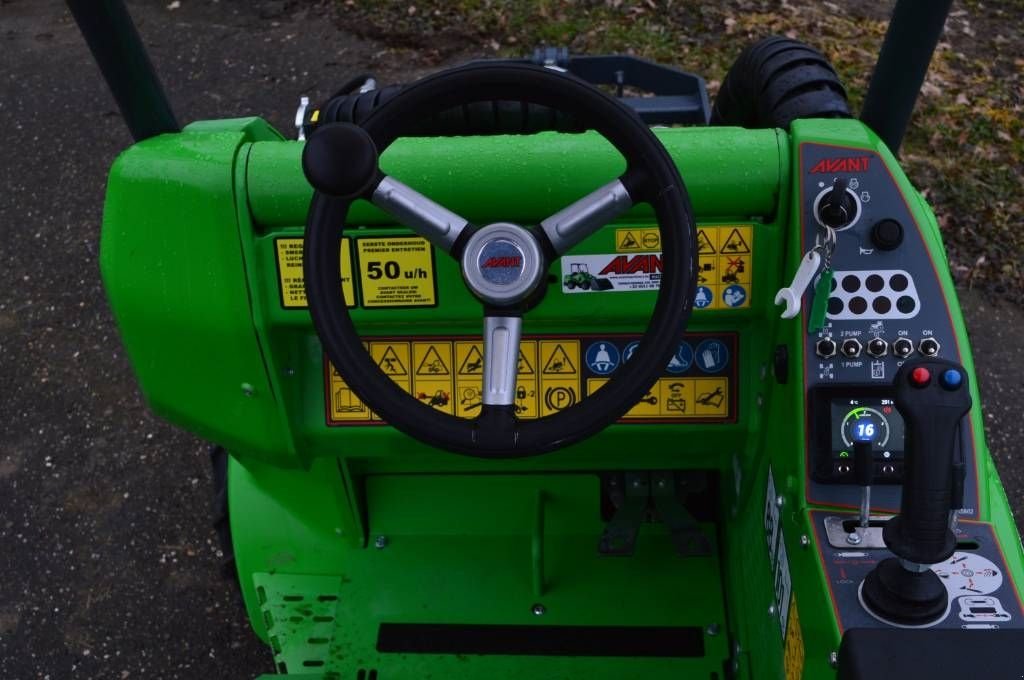 Radlader tip Avant 523 TDL Kniklader/Shovel, Gebrauchtmaschine in Erichem (Poză 2)