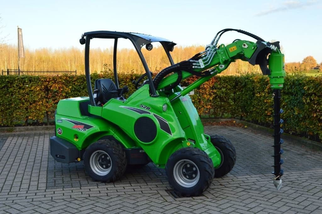 Radlader of the type Avant 528 TDL model 2026 Kniklader/shovel, Neumaschine in Erichem (Picture 9)