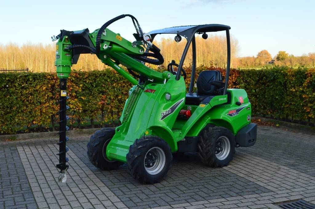 Radlader of the type Avant 528 TDL model 2026 Kniklader/shovel, Neumaschine in Erichem (Picture 7)