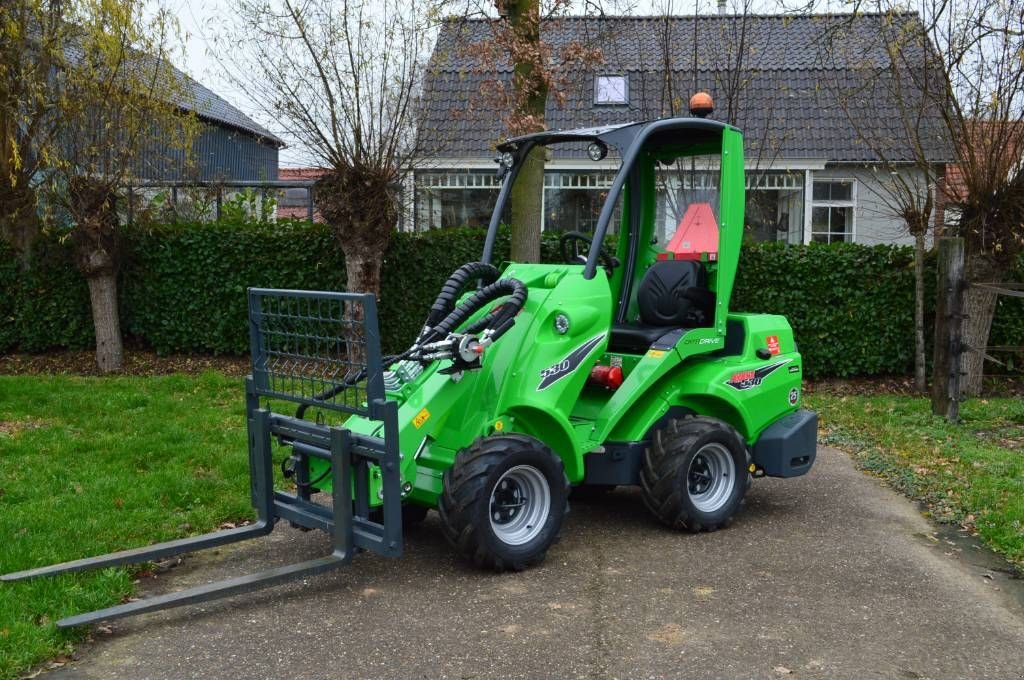 Radlader a típus Avant 530 TDL+ Kniklader/Shovel model 2026, Neumaschine ekkor: Erichem (Kép 1)