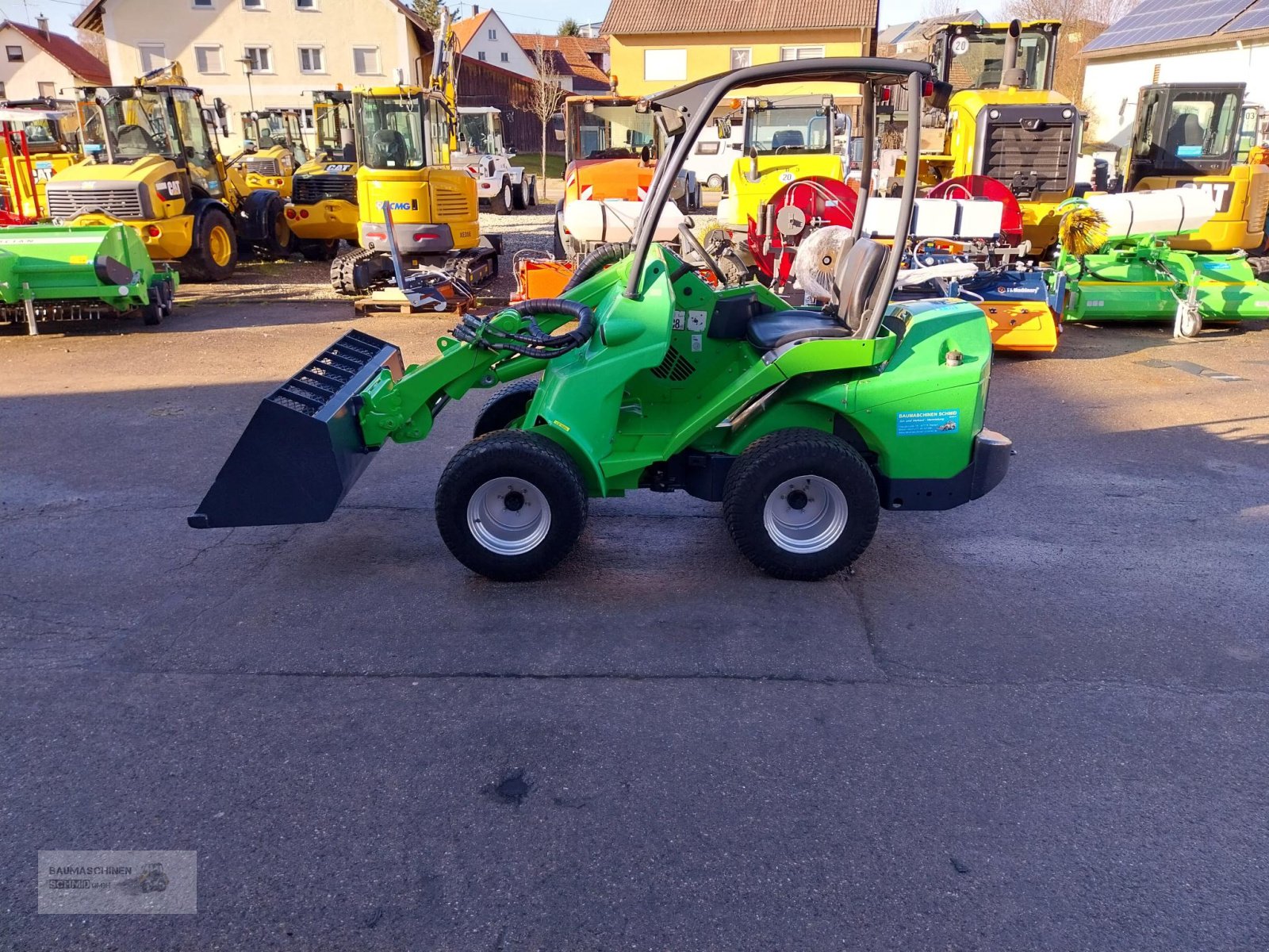 Radlader от тип Avant 630, Gebrauchtmaschine в Stetten (Снимка 3)