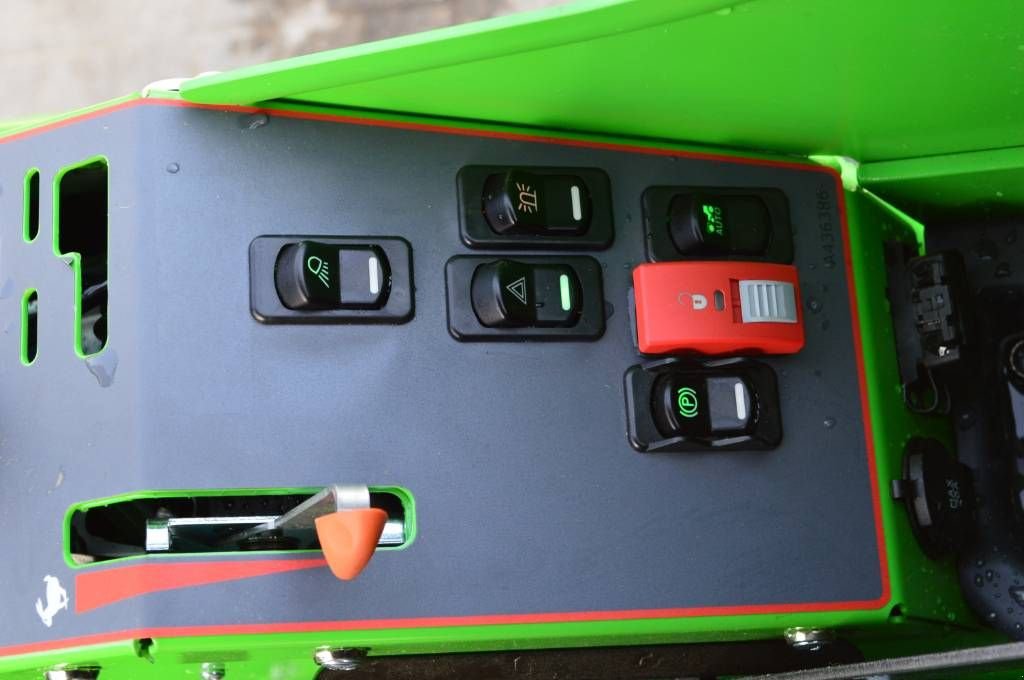 Radlader типа Avant 635i TDL+ pakket, Kniklader/Shovel, Gebrauchtmaschine в Erichem (Фотография 8)