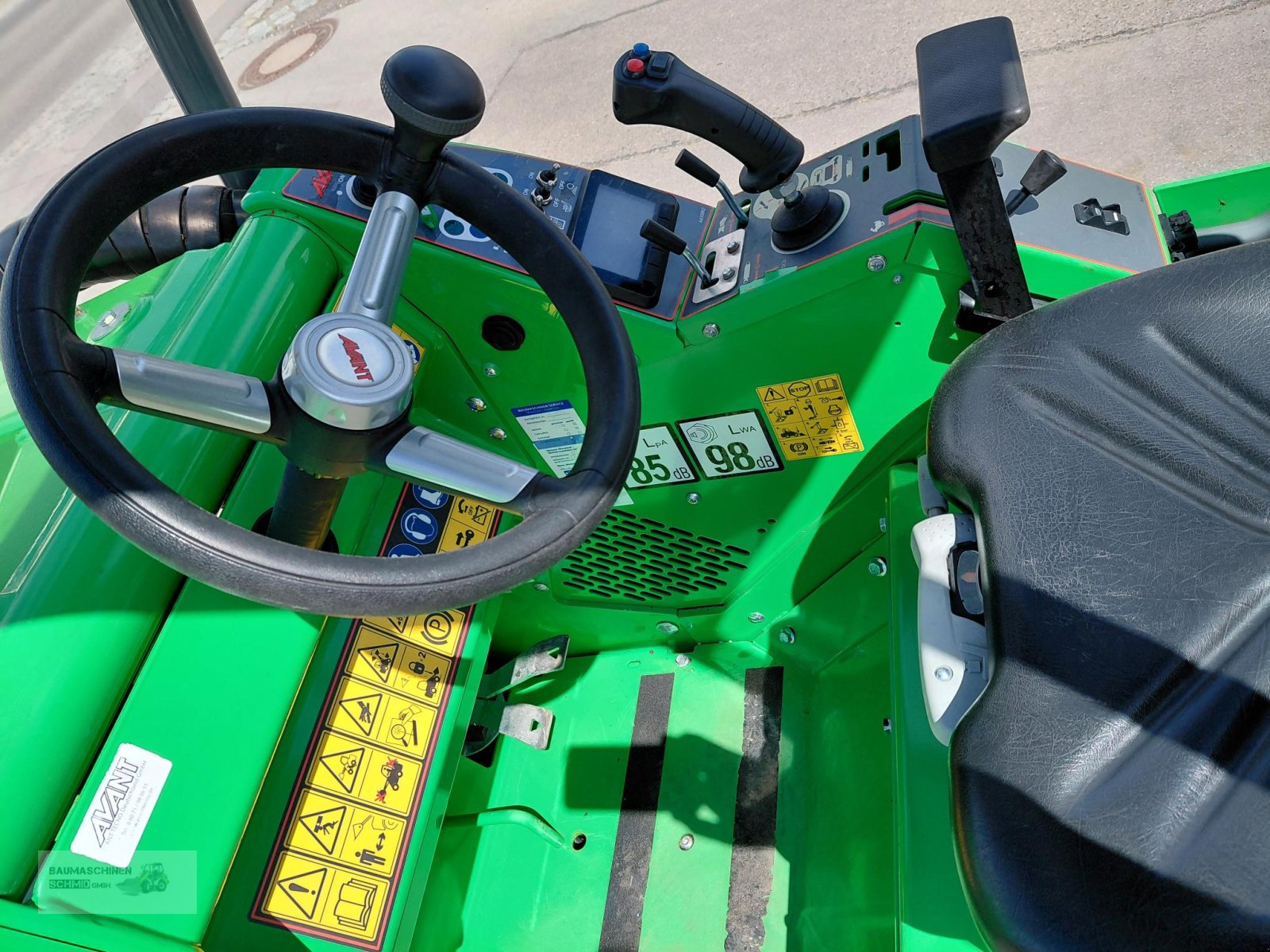 Radlader des Typs Avant 735, Gebrauchtmaschine in Stetten (Bild 8)