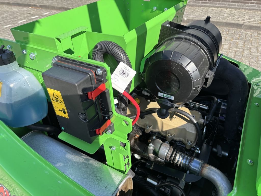 Radlader of the type Avant 735i TDL, Neumaschine in BOEKEL (Picture 11)