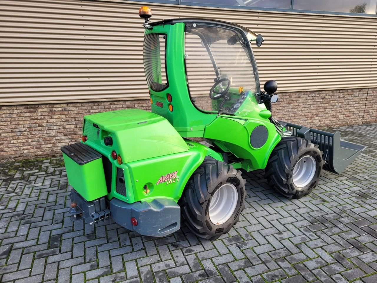 Radlader des Typs Avant 760i, Gebrauchtmaschine in Houten (Bild 4)