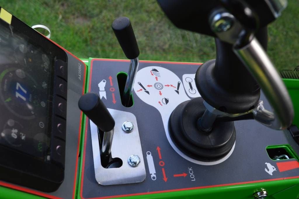 Radlader typu Avant 855i TDS Kniklader/Shovel, Neumaschine v Erichem (Obrázek 5)