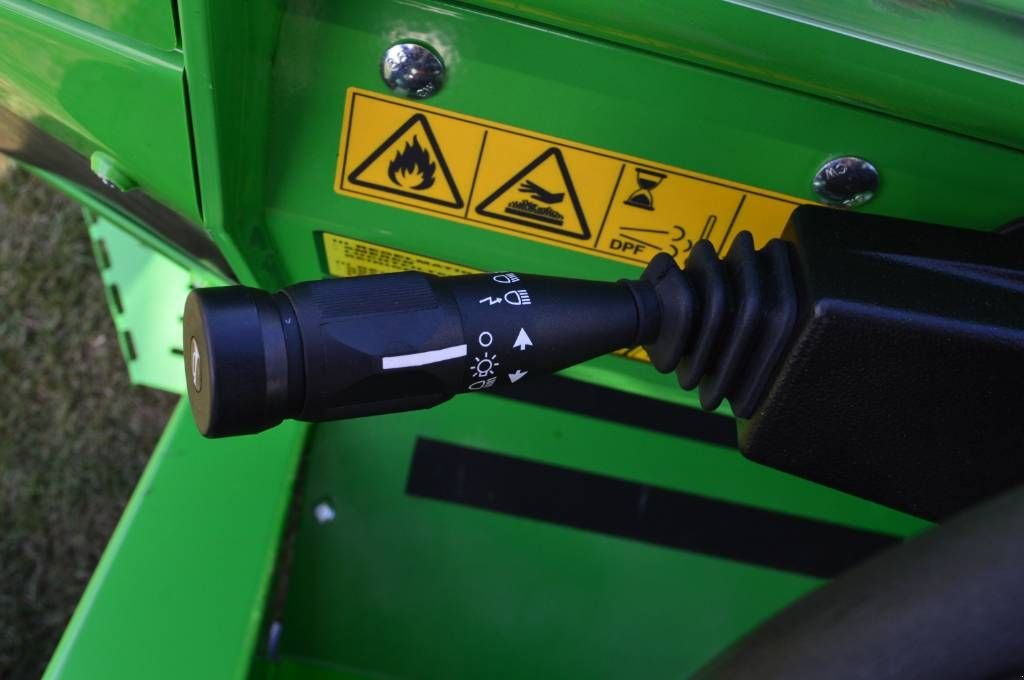 Radlader typu Avant 855i TDS Kniklader/Shovel, Neumaschine v Erichem (Obrázek 9)