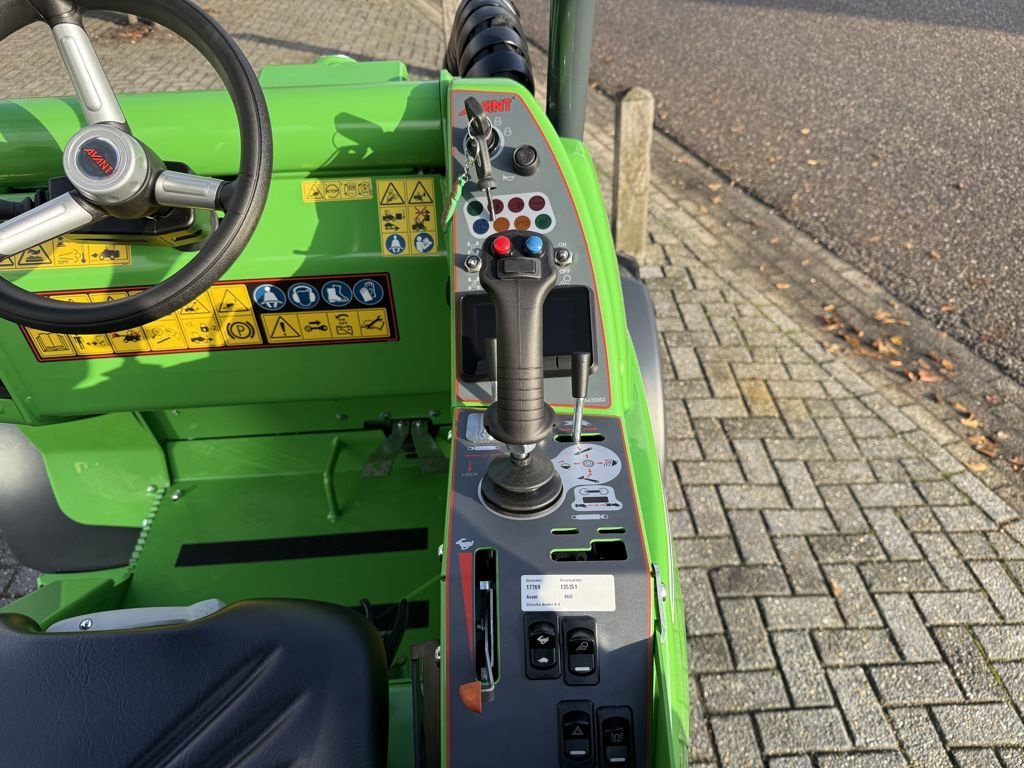 Radlader tip Avant 860i TDL+, Neumaschine in BOEKEL (Poză 10)