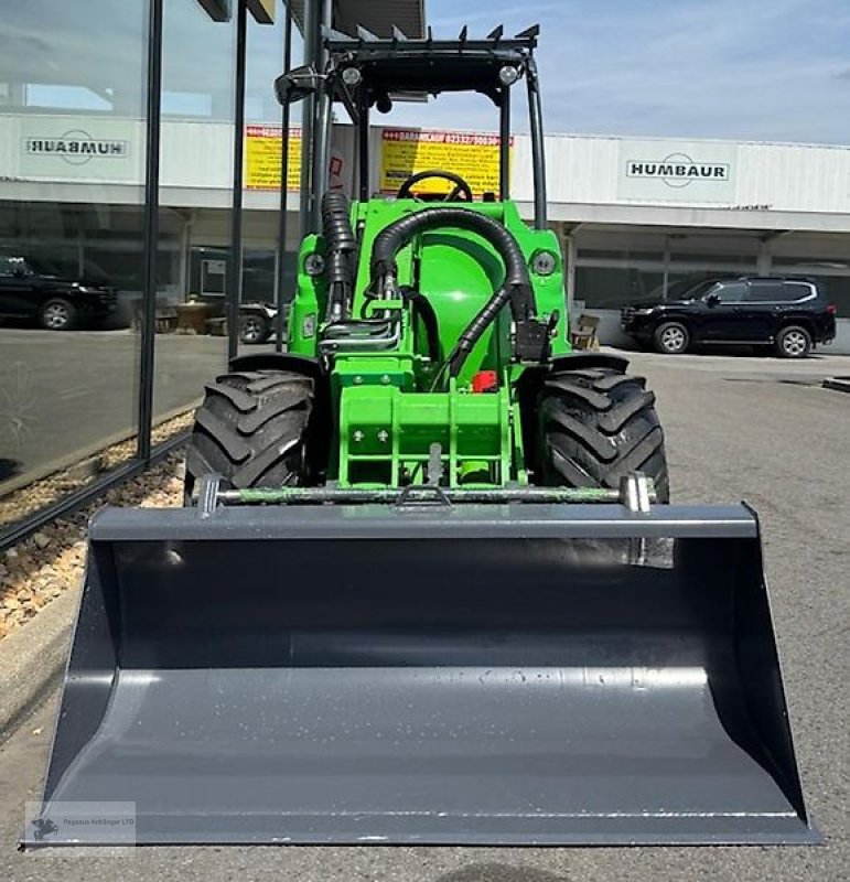 Radlader του τύπου Avant 860i Teleskopradlader Kompaktlader NUR 665 h BJ 2023, Gebrauchtmaschine σε Gevelsberg (Φωτογραφία 2)