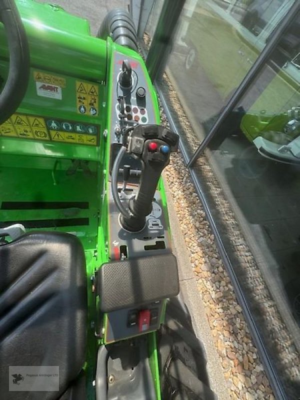 Radlader του τύπου Avant 860i Teleskopradlader Kompaktlader NUR 665 h BJ 2023, Gebrauchtmaschine σε Gevelsberg (Φωτογραφία 5)