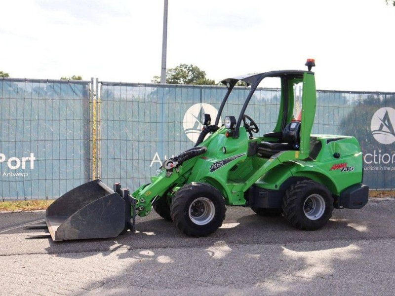 Radlader des Typs Avant M735, Gebrauchtmaschine in Antwerpen (Bild 1)