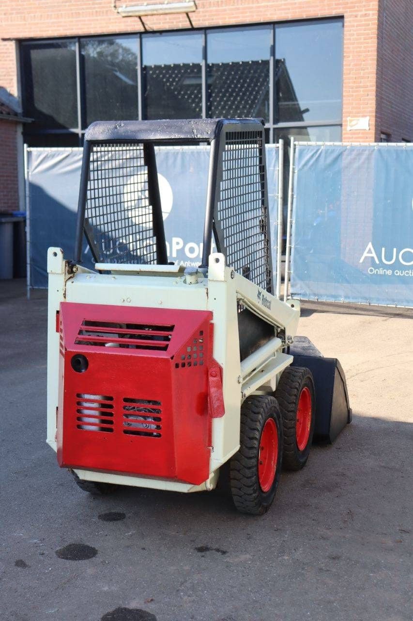 Radlader du type Bobcat 343, Gebrauchtmaschine en Antwerpen (Photo 7)