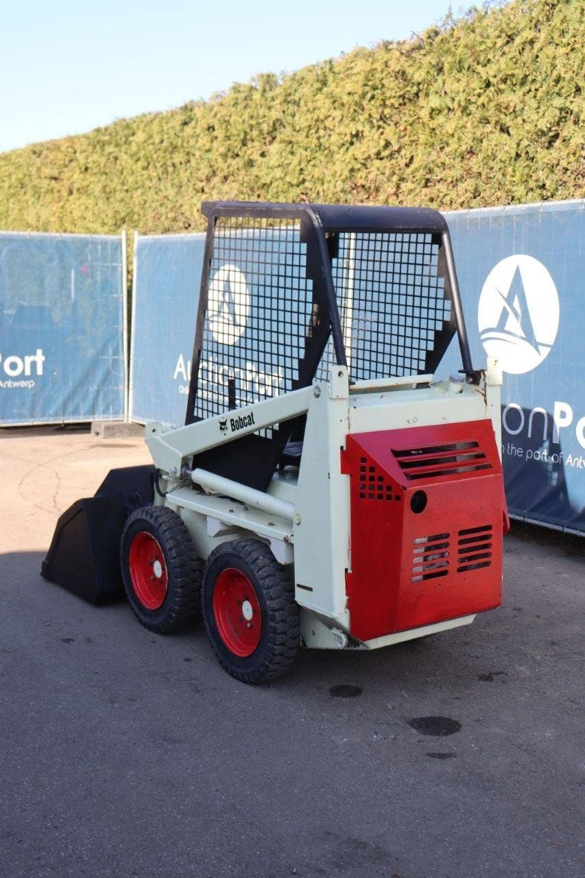 Radlader du type Bobcat 343, Gebrauchtmaschine en Antwerpen (Photo 4)