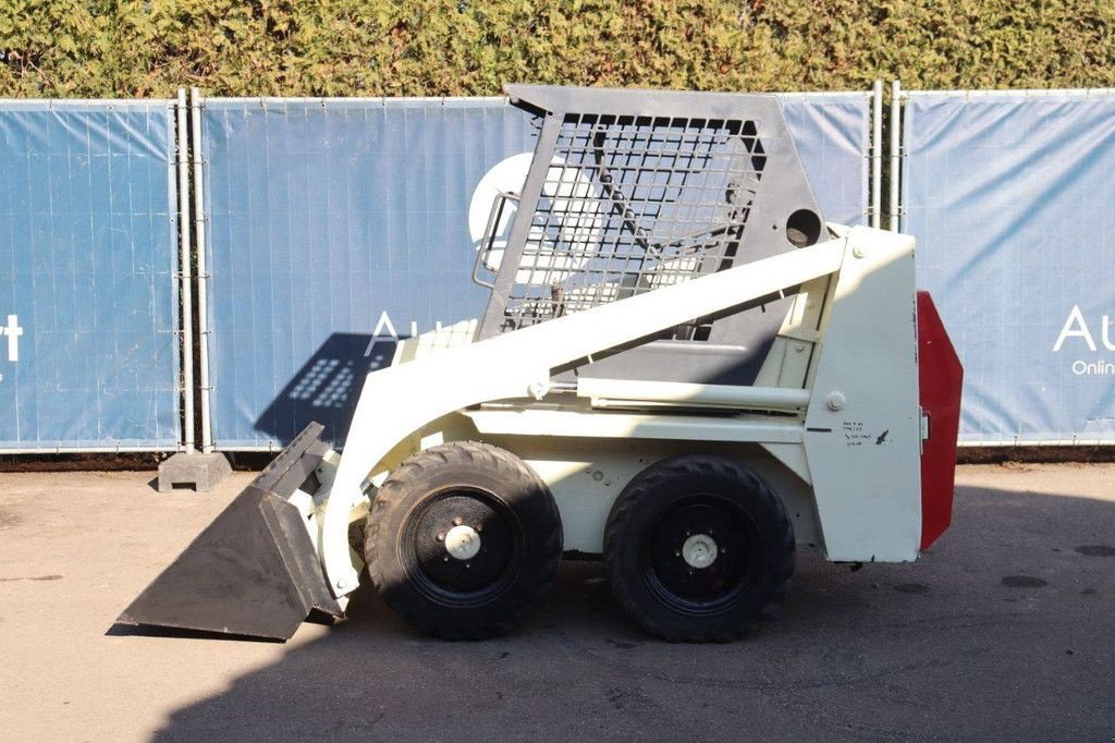 Radlader du type Bobcat 533, Gebrauchtmaschine en Antwerpen (Photo 2)