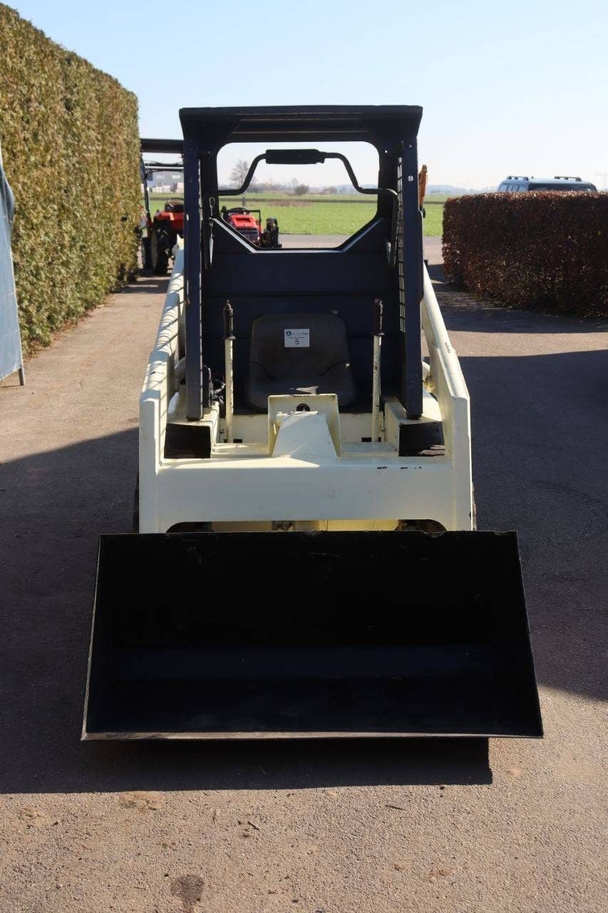 Radlader du type Bobcat 533, Gebrauchtmaschine en Antwerpen (Photo 9)