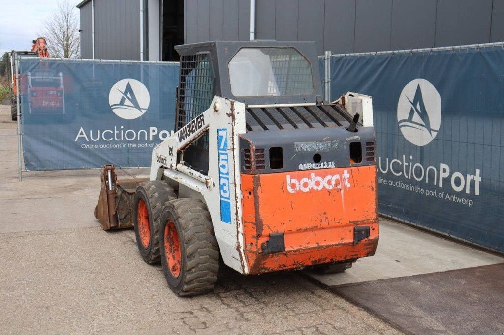 Radlader du type Bobcat 753, Gebrauchtmaschine en Antwerpen (Photo 4)