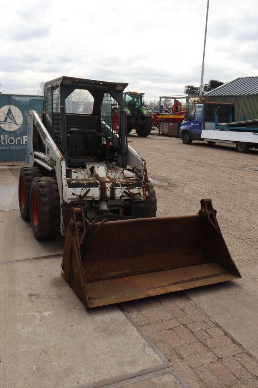 Radlader du type Bobcat 753, Gebrauchtmaschine en Antwerpen (Photo 8)
