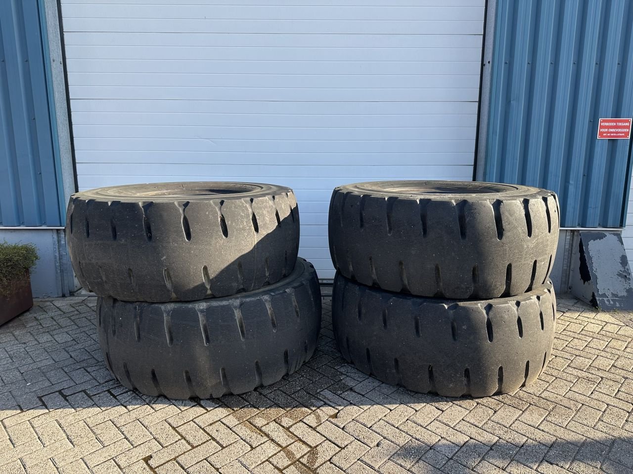Radlader of the type Bridgestone 23.5R25, Gebrauchtmaschine in Oirschot (Picture 1)