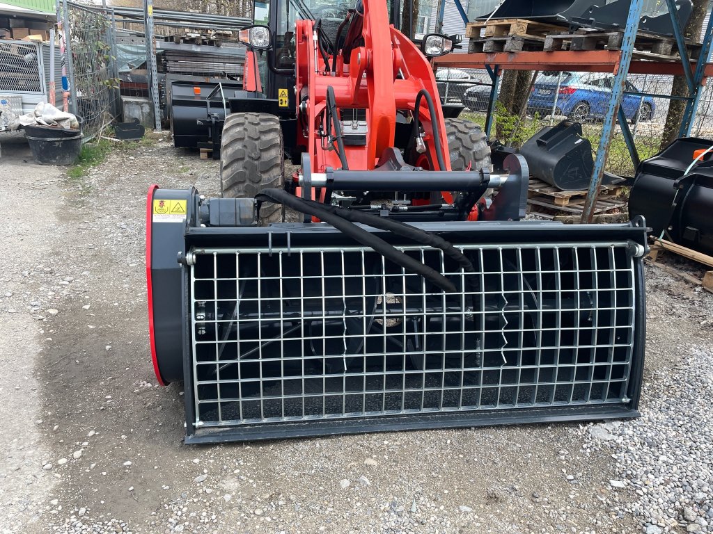 Radlader of the type C&F SRL BMX 650T, Neumaschine in Garching  (Picture 8)