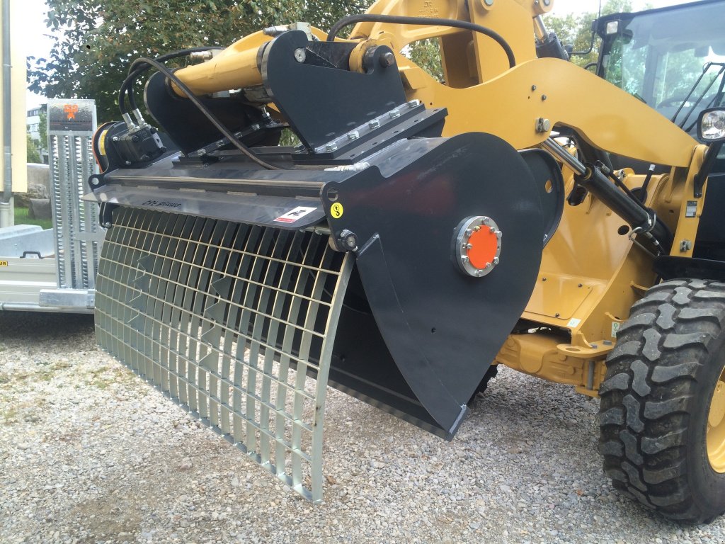 Radlader of the type C&F SRL BMX 650T, Neumaschine in Garching  (Picture 16)