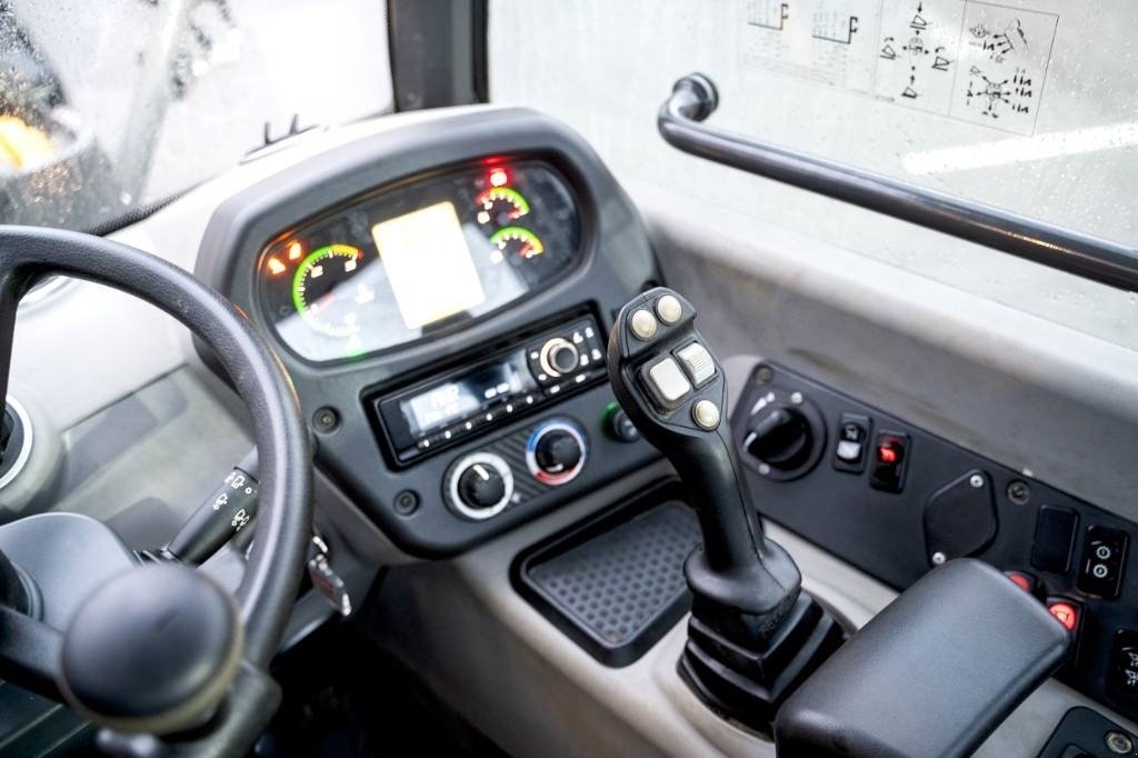 Radlader tip Case IH 321 F, Gebrauchtmaschine in Vrå, Frejlev, Hornslet & Ringsted (Poză 4)