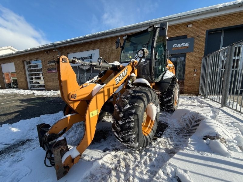 Radlader des Typs Case IH 321 F, Gebrauchtmaschine in Vrå, Frejlev, Hornslet & Ringsted (Bild 1)