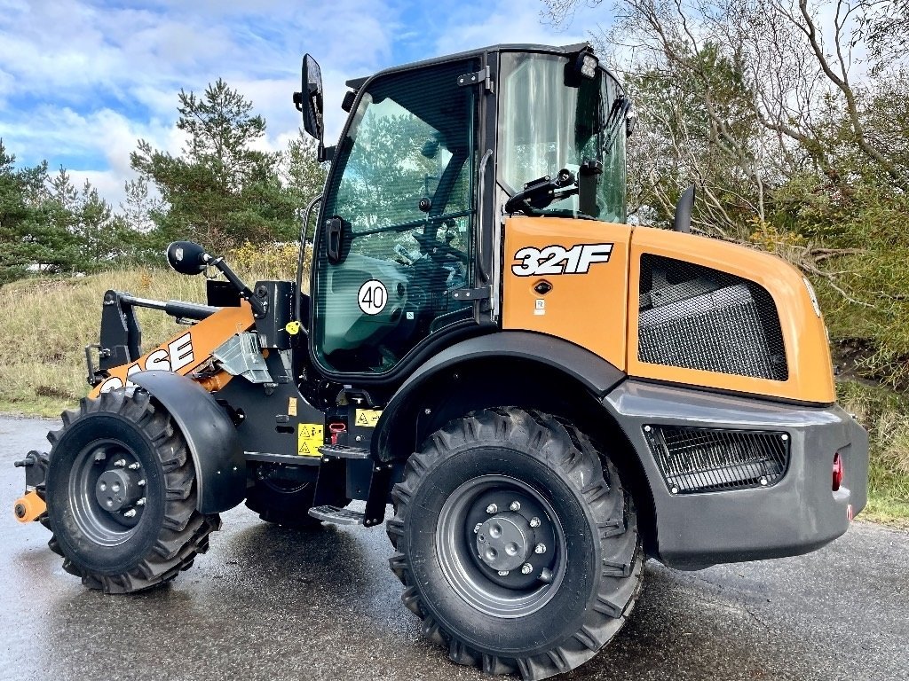 Radlader of the type Case IH 321 F, Gebrauchtmaschine in Vrå, Frejlev, Hornslet & Ringsted (Picture 3)