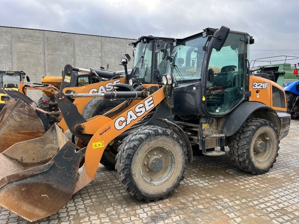 Radlader des Typs Case IH 321 F, Gebrauchtmaschine in Vrå, Frejlev, Hornslet & Ringsted (Bild 1)