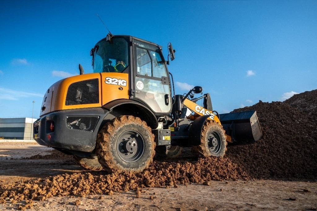 Radlader Türe ait Case IH 321G HS Xr, Gebrauchtmaschine içinde Vrå, Frejlev, Hornslet & Ringsted (resim 3)
