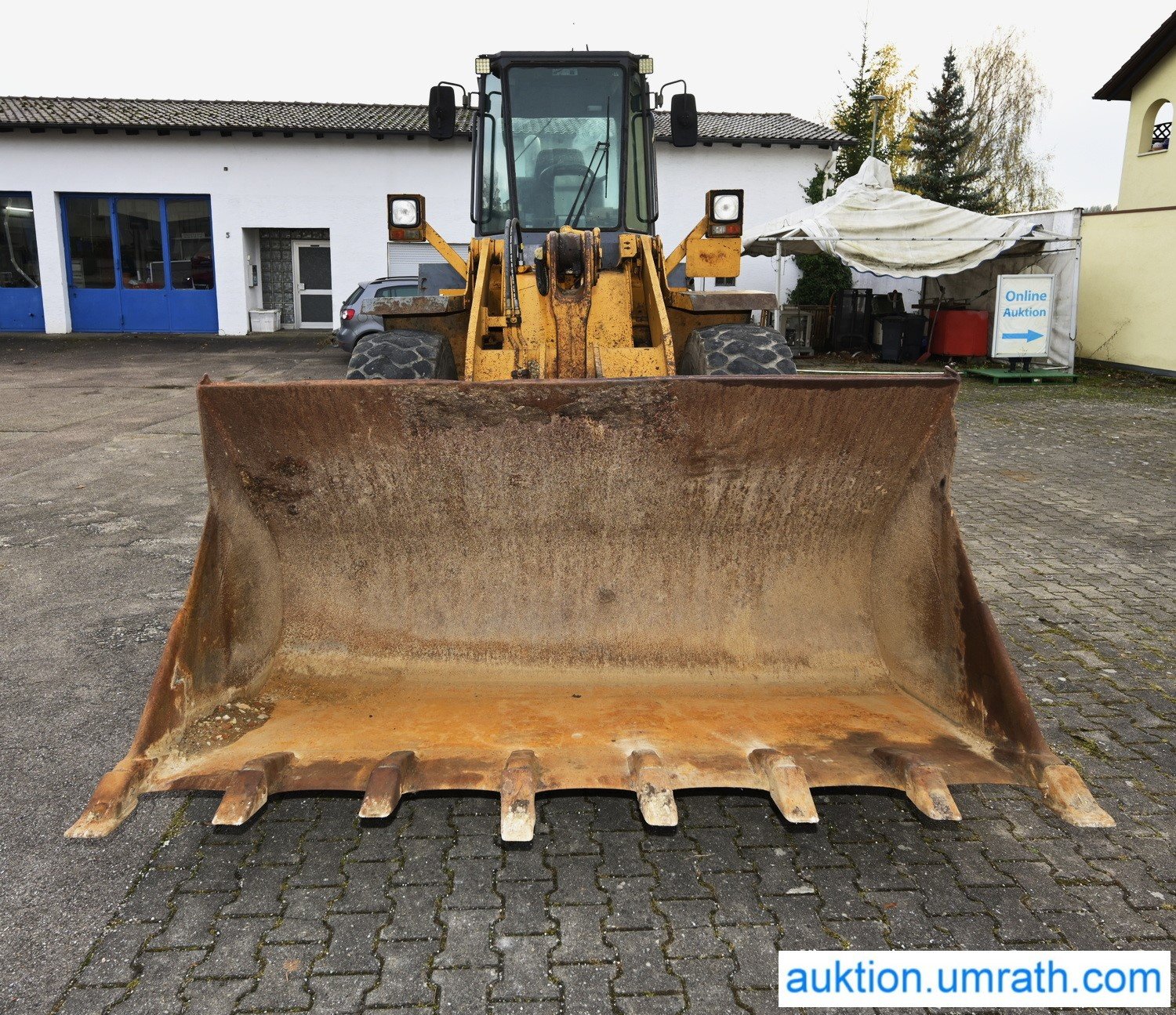 Radlader des Typs Case 721B, Gebrauchtmaschine in Neresheim (Bild 3)