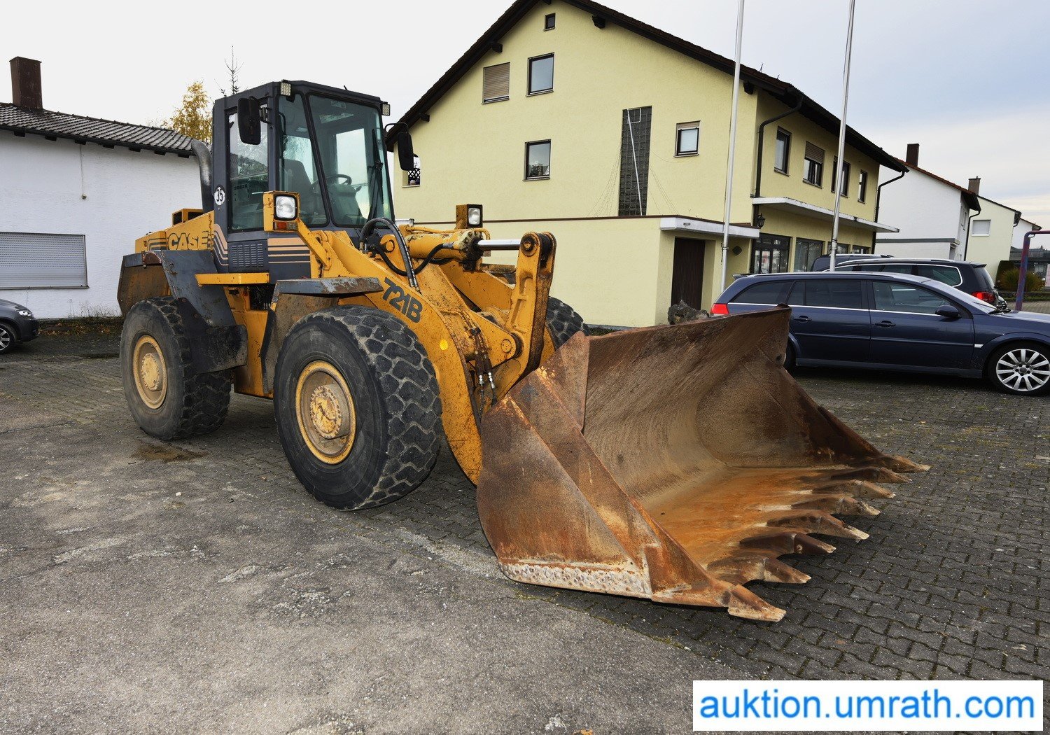 Radlader des Typs Case 721B, Gebrauchtmaschine in Neresheim (Bild 4)