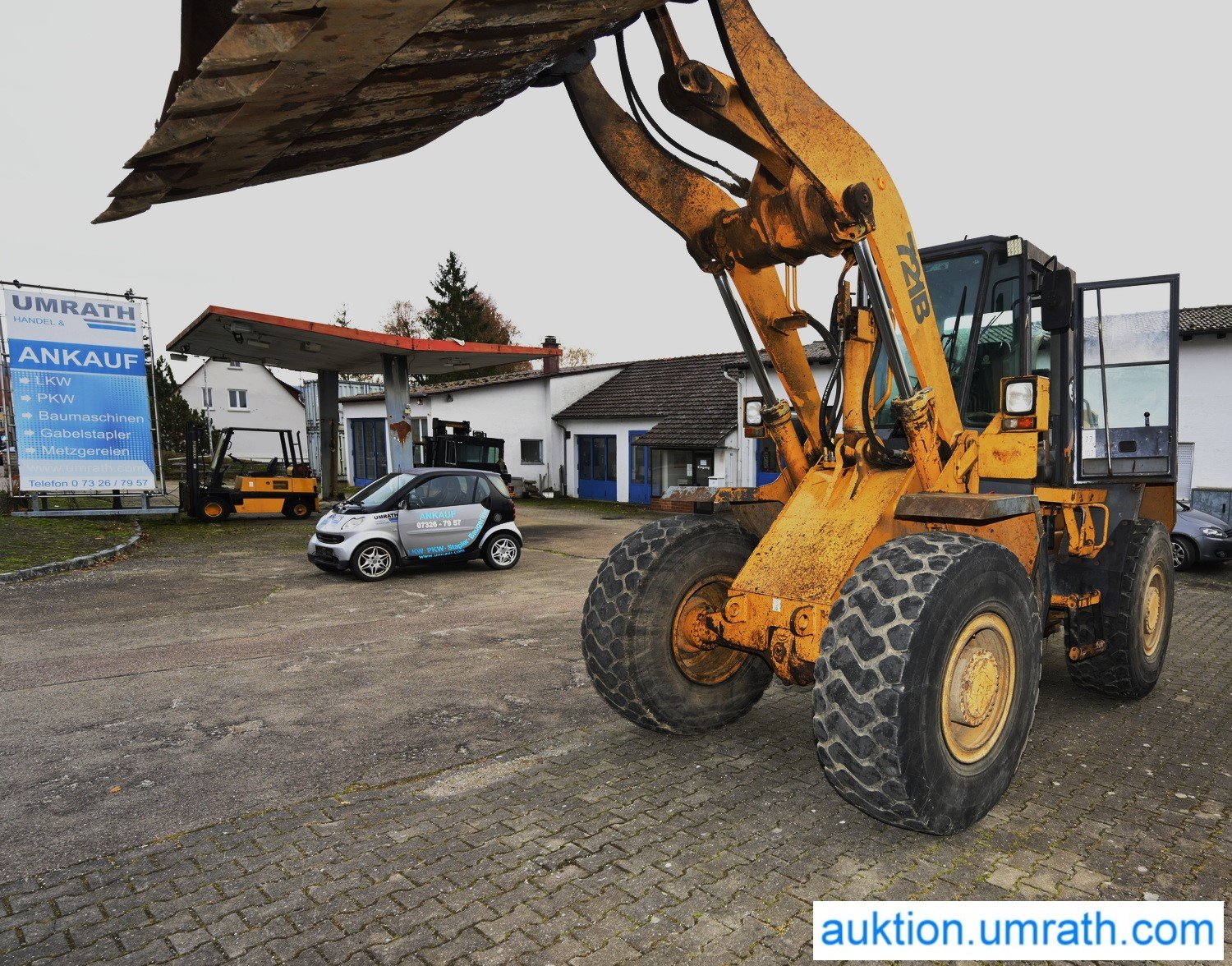 Radlader des Typs Case 721B, Gebrauchtmaschine in Neresheim (Bild 14)