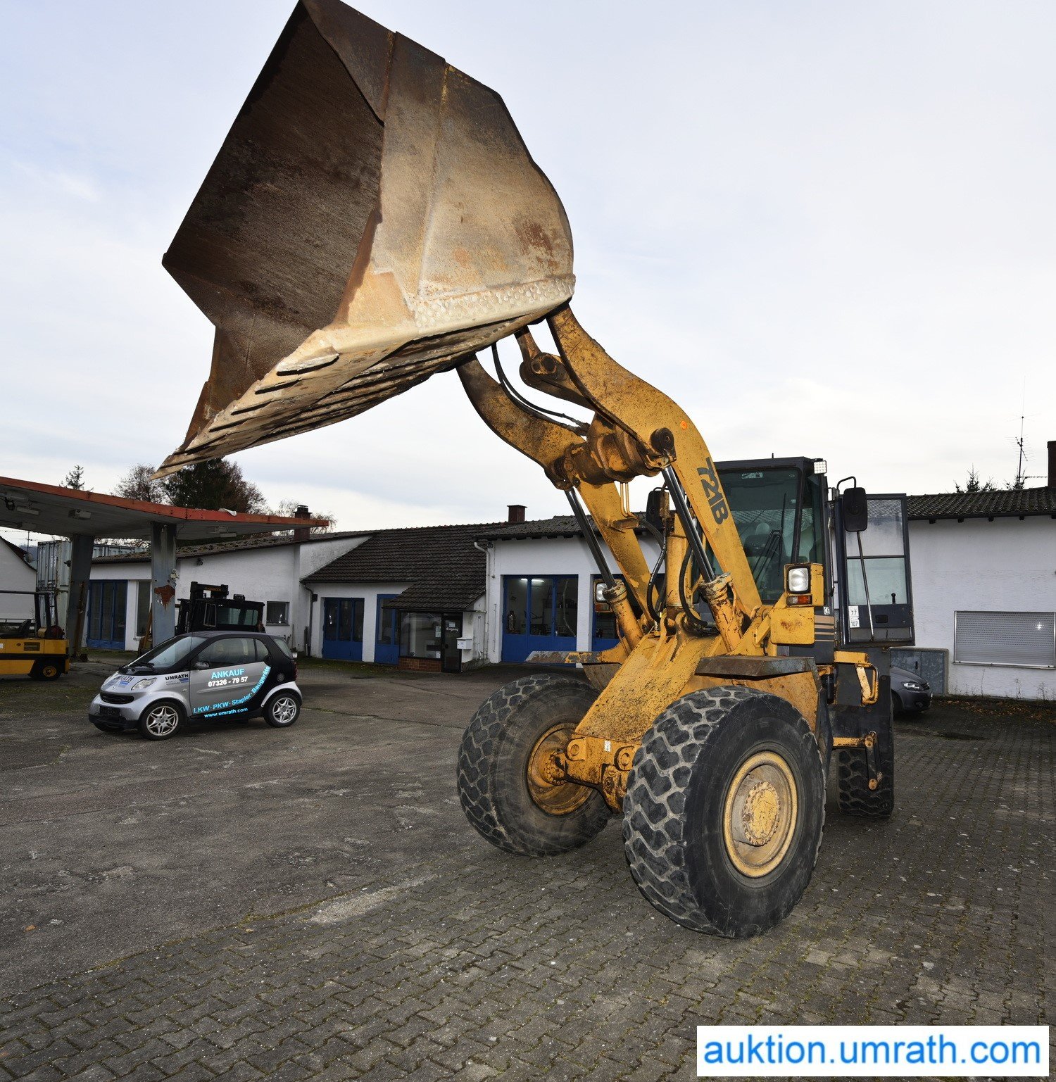 Radlader des Typs Case 721B, Gebrauchtmaschine in Neresheim (Bild 17)