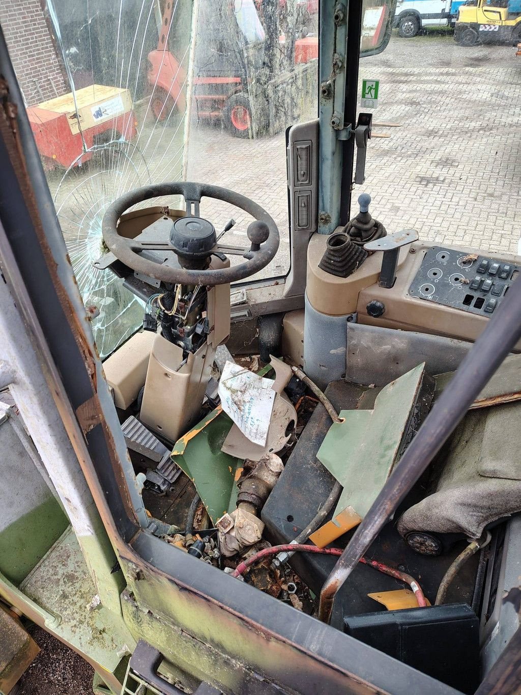 Radlader типа Case 821C, Gebrauchtmaschine в Antwerpen (Фотография 2)