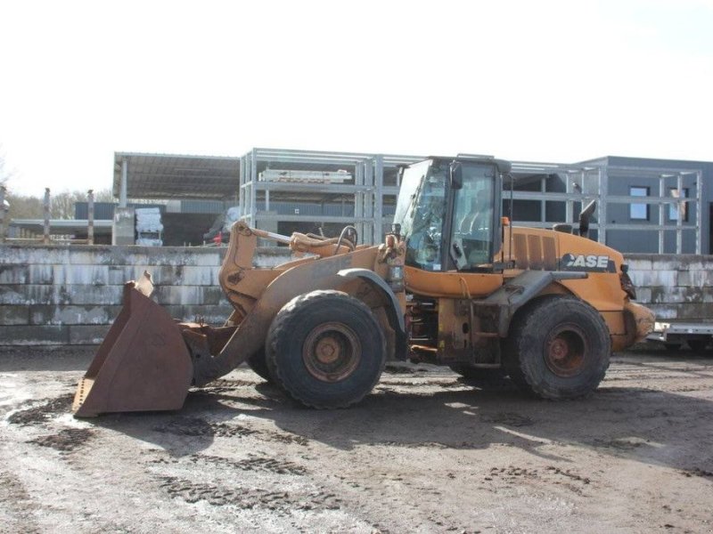 Radlader от тип Case 821E, Gebrauchtmaschine в Antwerpen (Снимка 1)