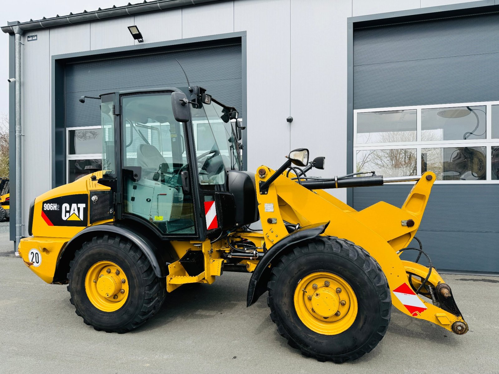 Radlader типа CAT 906 H, Gebrauchtmaschine в Falkenstein (Фотография 4)