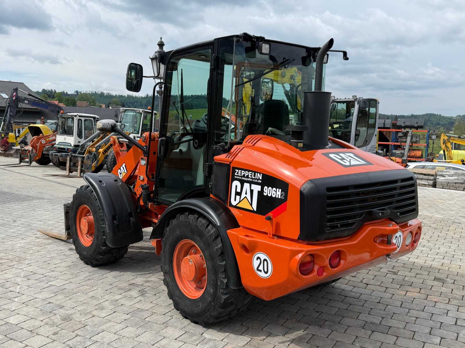 Radlader typu CAT 906 H, Gebrauchtmaschine v Neureichenau (Obrázek 8)