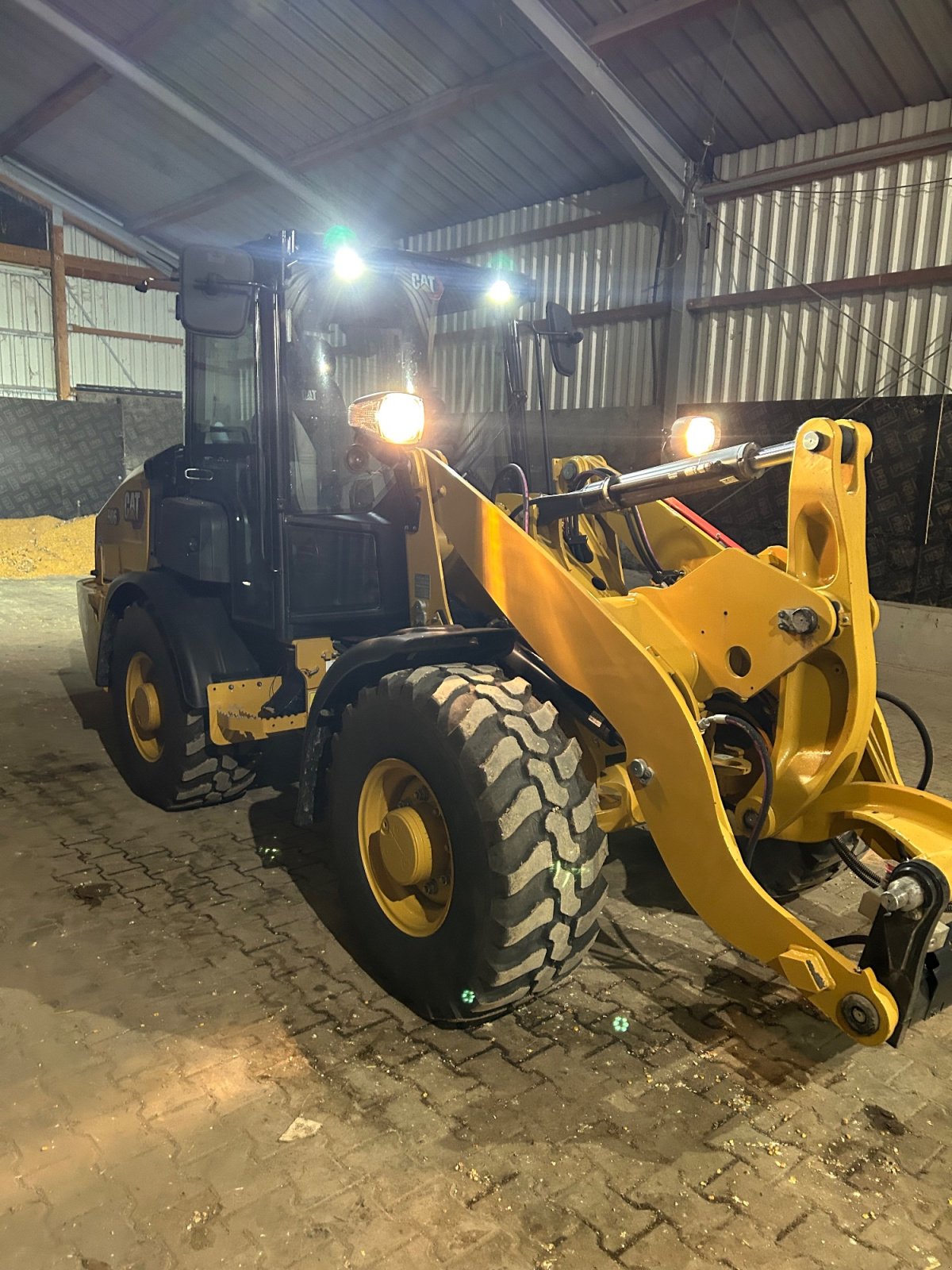 Radlader typu CAT 906 H, Gebrauchtmaschine v Ditzingen (Obrázek 1)