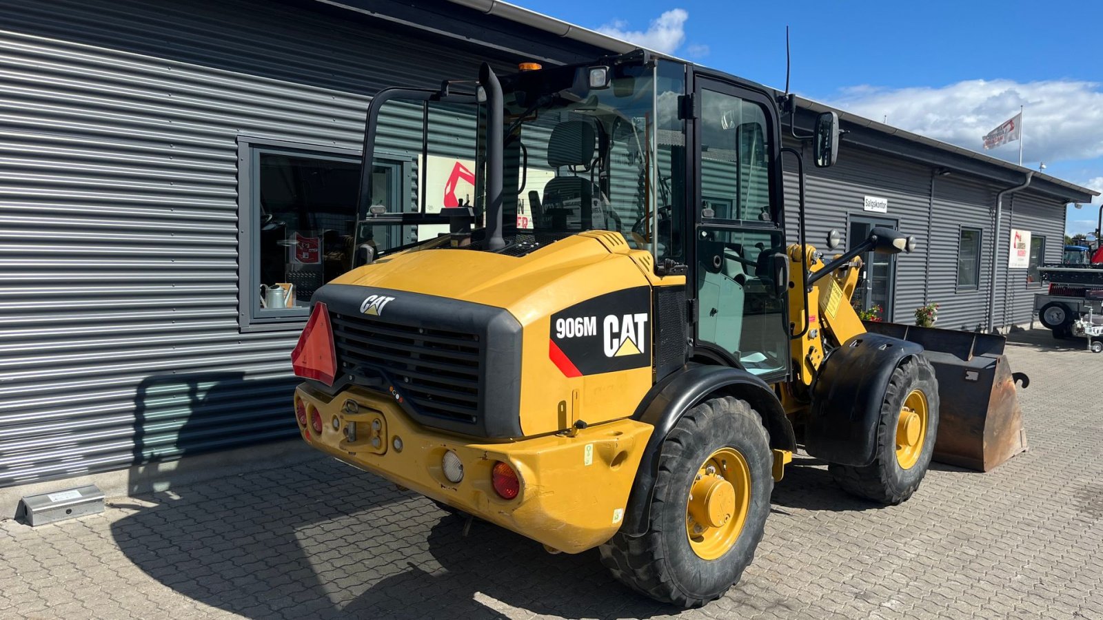 Radlader of the type CAT 906 M med skovl og gafler, Gebrauchtmaschine in Rønnede (Picture 15)