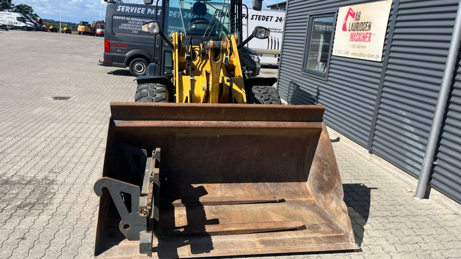 Radlader of the type CAT 906 M med skovl og gafler, Gebrauchtmaschine in Rønnede (Picture 2)