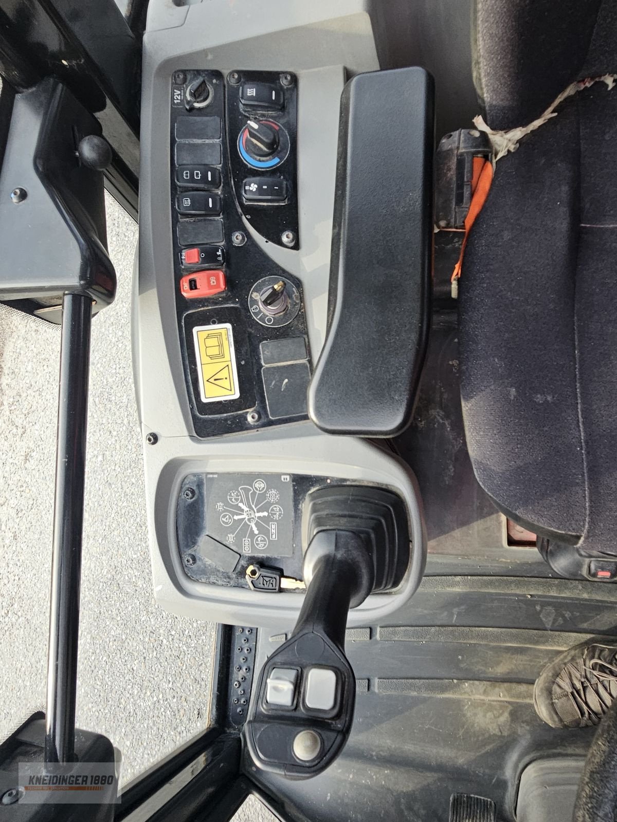 Radlader του τύπου CAT 906 M, Gebrauchtmaschine σε Altenfelden (Φωτογραφία 7)