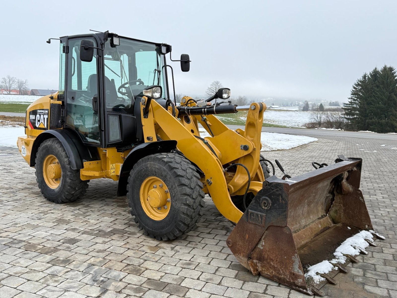 Radlader типа CAT 906 M, Gebrauchtmaschine в Neureichenau (Фотография 3)