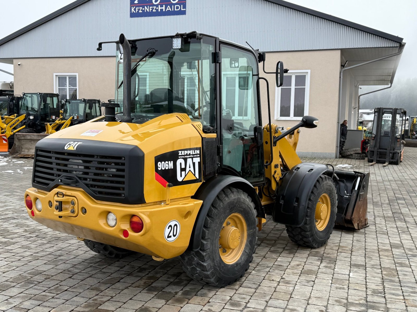 Radlader типа CAT 906 M, Gebrauchtmaschine в Neureichenau (Фотография 4)